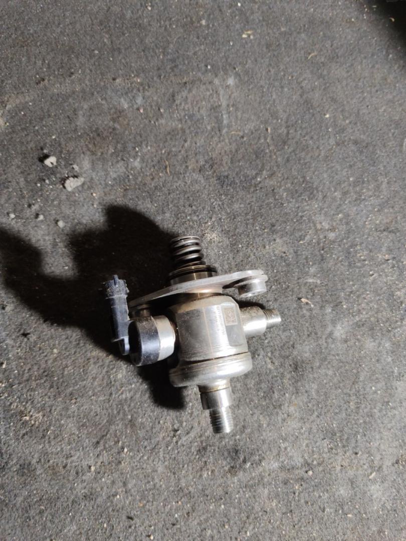 ТНВД Chevrolet Traverse 2 поколение 2019, 3.6 л., бензин, АКПП, внедорожник 5 дв., 12677329 - фото №1