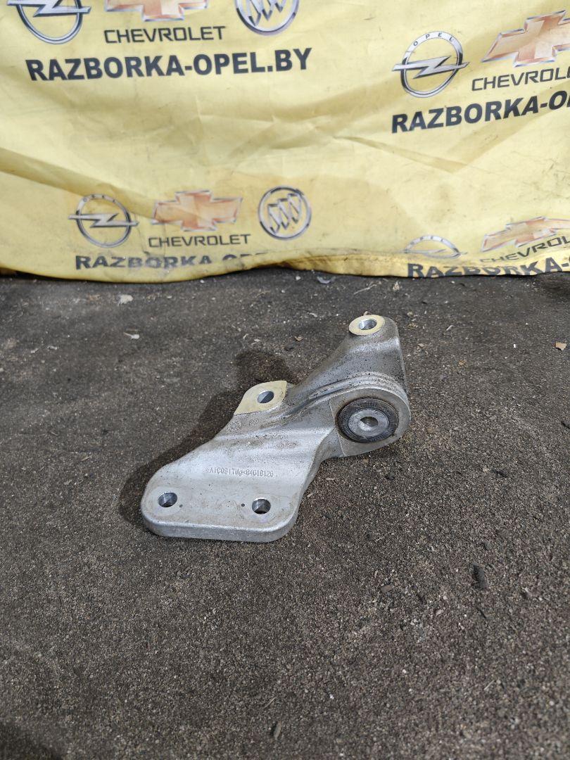 кронштейн КПП GMC Terrain 2 поколение 2020, 2.0 л., бензин, АКПП, внедорожник 5 дв., полный подключаемый привод, 84618126 - фото №1