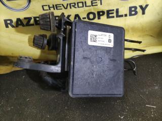 блок ABS Chevrolet Traverse 2 поколение 2019, 3.6 л., бензин, АКПП, бежевый, полный привод, 84408134, 84408136