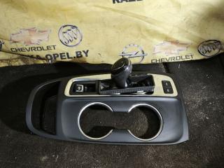 рамка обрамление кулисы Chevrolet Equinox 3 поколение 2020, 2.0 л., LTG, бензин, АКПП, белый, полный подключаемый привод