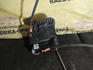 замок двери передней левой GMC Terrain 2 поколение 2020, 2.0 л., бензин, АКПП, внедорожник 5 дв., полный подключаемый привод, 13533619