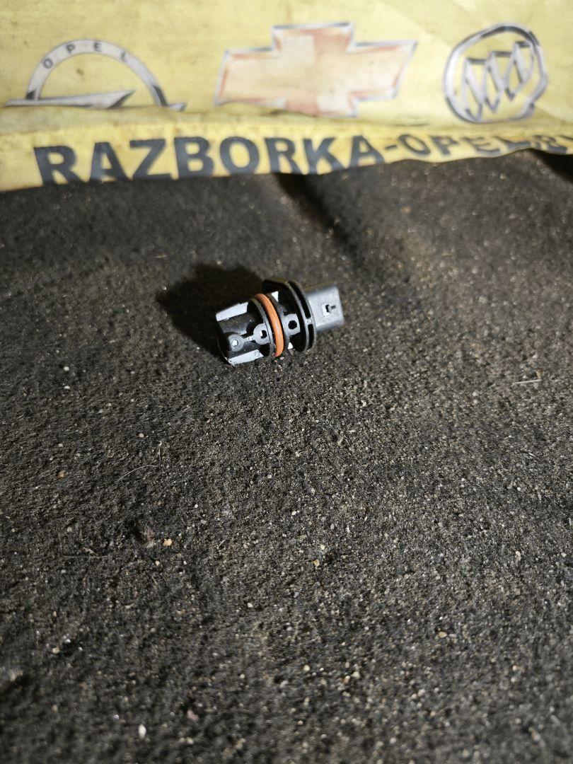 датчик распредвала Chevrolet Traverse 2 поколение 2019, 3.6 л., бензин, АКПП, бежевый, полный привод, 12698173 - фото №1