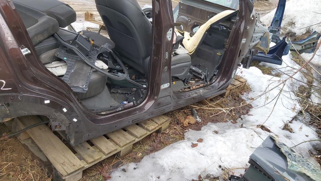 порог правый Buick Encore 1 поколение 2016, 1.4 л., LFF, бензин, АКПП, внедорожник 5 дв. - фото №1