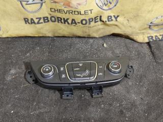 блок управления печки / климат-контроля Chevrolet Equinox 3 поколение [рестайлинг] 2022, 1.5 л., бензин, АКПП, синий, внедорожник 5 дв., передний привод, 84422503
