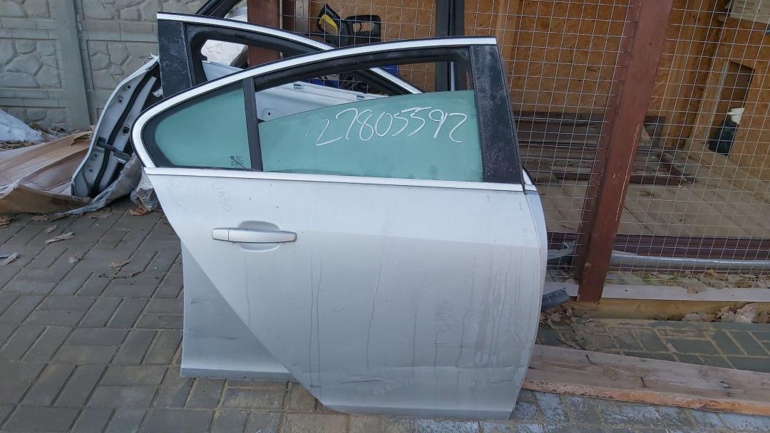 дверь задняя правая Opel Insignia 1 поколение (A) 2012, 2.0 л., бензин, АКПП, седан - фото №1