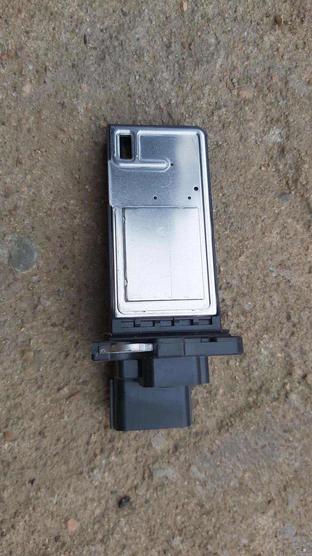 расходомер воздуха Buick Regal 6 поколение 2018, 2.0 л., бензин, АКПП, лифтбэк, 23262344 - фото №1