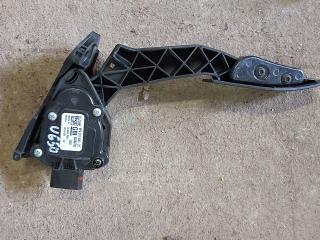 педаль Chevrolet Equinox 3 поколение 2018, 1.5 л., бензин, АКПП, красный, внедорожник 5 дв., 84366781