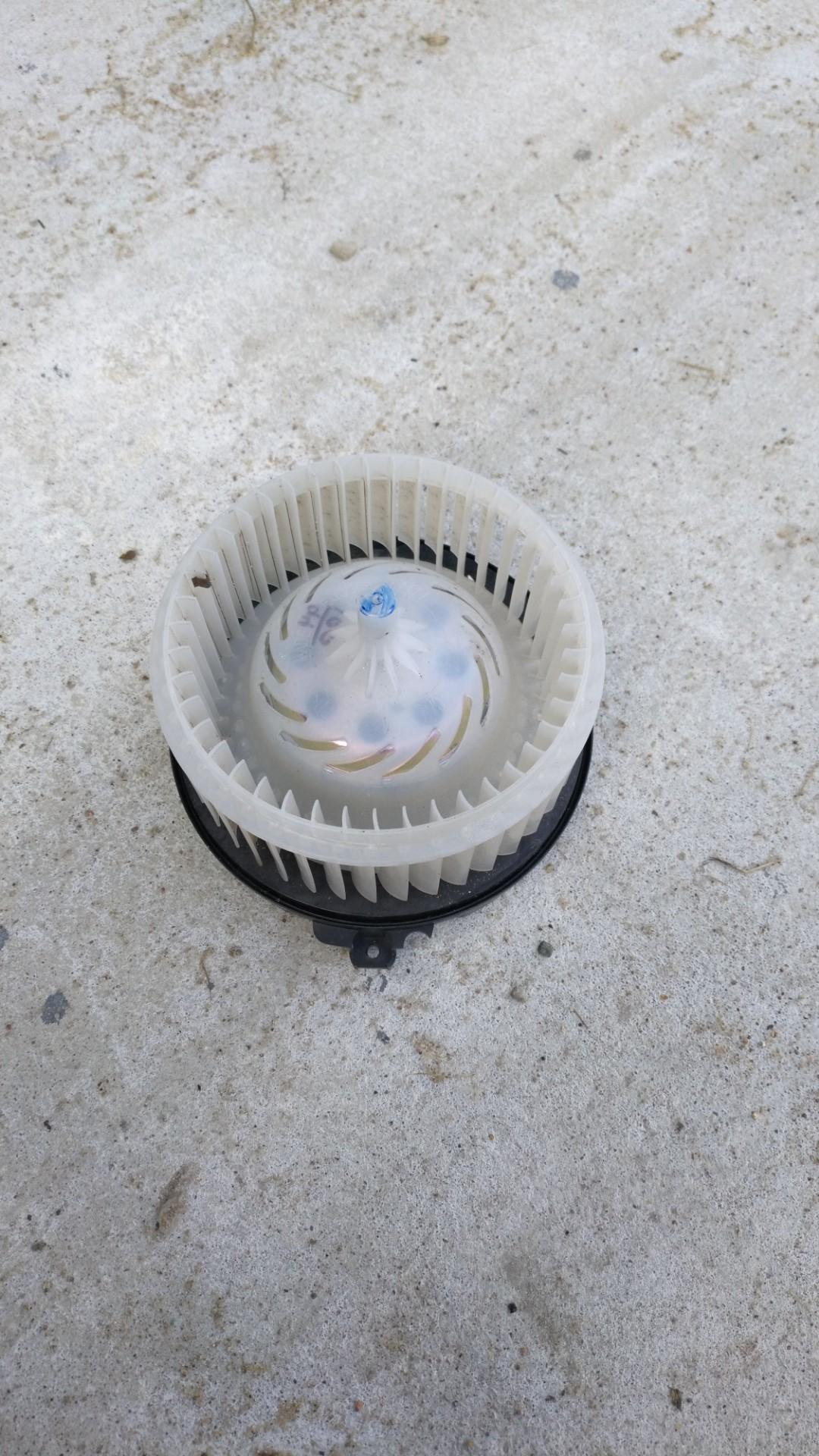 моторчик печки Chevrolet Equinox 3 поколение 2019, 1.5 л., бензин, белый, внедорожник 5 дв., 16467777 - фото №1