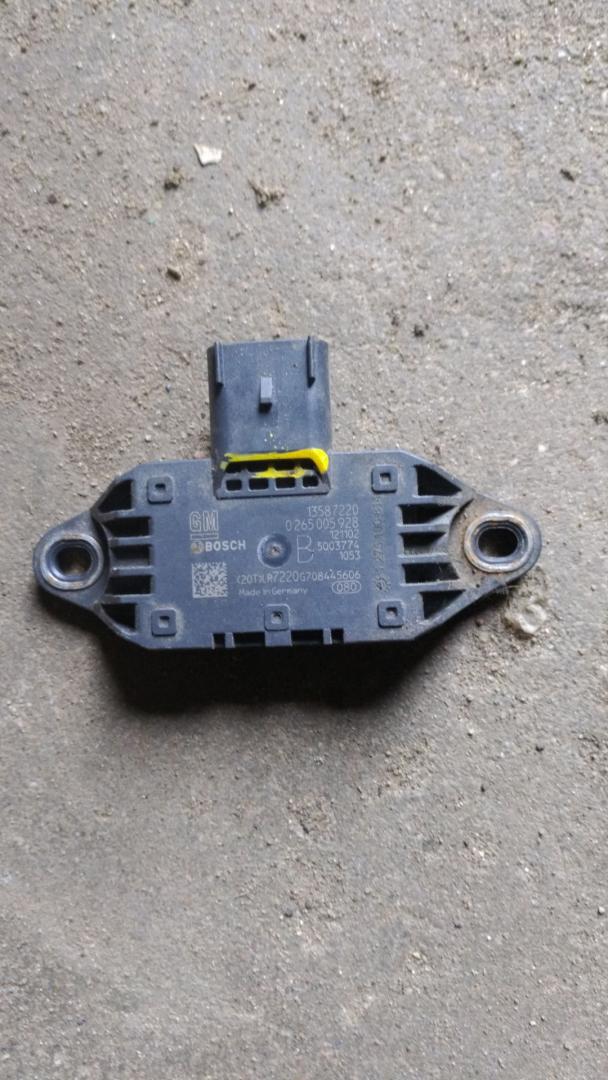 блок управления (другие) Buick Encore 1 поколение 2015, 1.4 л., LFF, бензин, АКПП, внедорожник 5 дв., 13587220 - фото №1