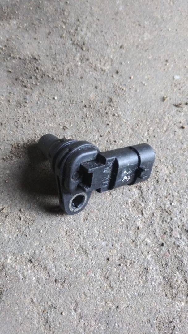 датчик распредвала Opel Insignia 1 поколение (A) 2010, 2.0 л., дизель, 55216243 - фото №1