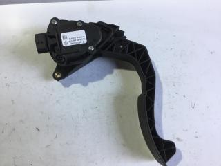 педаль Renault Duster 1 поколение 2011, 180022703R
