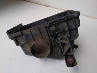 корпус воздушного фильтра Volkswagen Transporter T5 2007, 7H0129644A