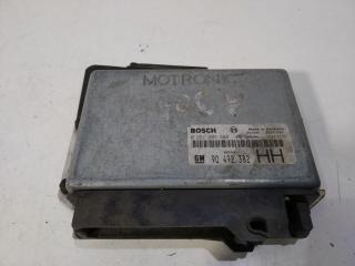 блок управления двигателем Opel Omega B 1998, 90492382