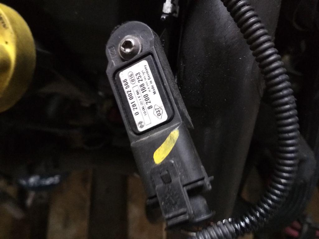 датчик абсолютного давления Renault Megane 3 поколение 2010, 1.5 л., дизель, МКПП, 8200168253 - фото №1