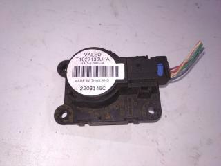 моторчик заслонки печки Renault Scenic 3 поколение 2011, T1027136U