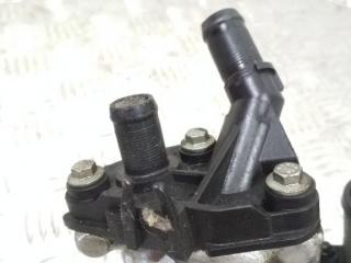 фланец (тройник) системы охлаждения Renault Megane 3 поколение 2010, 8200337841