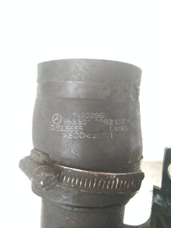 патрубок интеркулера Mercedes-Benz M-Класс W163 2000, A1635013282 - фото №1