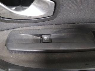 кнопка стеклоподъемника двери Renault Scenic 3 поколение 2009