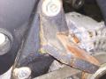 кронштейн двигателя Toyota Yaris 1 поколение XP10 [рестайлинг] 2004, 1.4 л., дизель, МКПП - фото №4