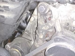 кронштейн генератора Renault Megane 2 поколение 2005, 1.5 л., дизель, МКПП, 8200425034