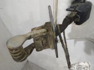 ограничитель открывания двери Volkswagen Transporter T5 2009, 7H0827726A