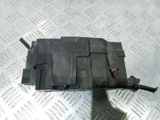 блок предохранителей Renault Clio 3 поколение 2008, 8200267011