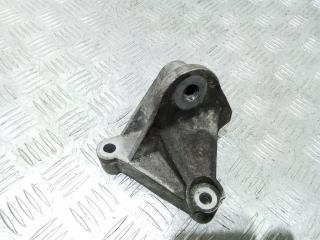 кронштейн двигателя Renault Scenic 2 поколение 2006, 1.9 л., дизель, МКПП, 8200072747