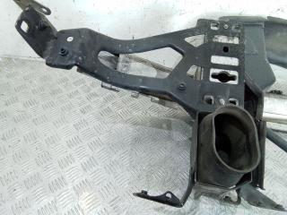 крепление фары правой BMW 5 серия E60/E61 2006, 51647163484