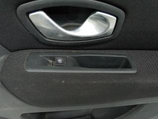 кнопка стеклоподъемника двери Renault Laguna 3 поколение 2011