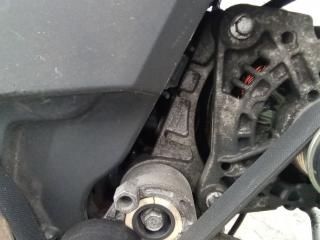 кронштейн генератора Renault Clio 3 поколение 2007, 1.5 л., дизель, МКПП, 8200669494