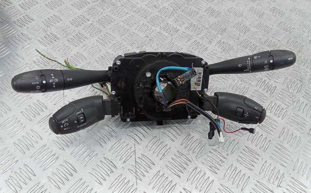 переключатель подрулевой (стрекоза) Peugeot 207 1 поколение 2009, 96661296XT - фото №1
