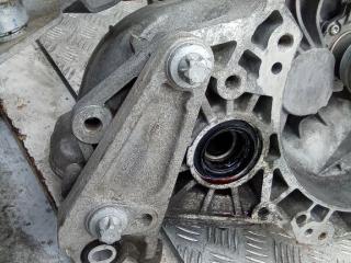кронштейн КПП Opel Corsa D 2008, 1.3 л., дизель, МКПП, 13185905