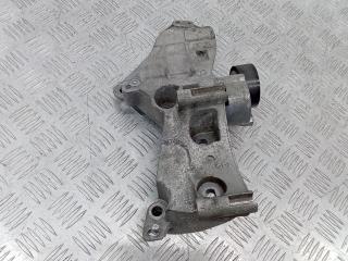 кронштейн генератора Renault Scenic 3 поколение 2012, 1.5 л., дизель, МКПП, 8200669494