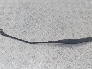 щеткодержатель (поводок стеклоочистителя, дворник) Ford Fiesta 6 поколение 2011, 8A6117526