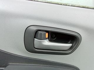 ручка внутренняя передняя левая Suzuki Alto 5 поколение 2011