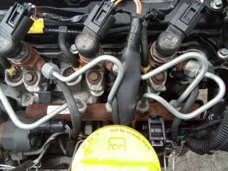 топливная рампа Renault Scenic 3 поколение 2012, 1.5 л., дизель, МКПП, 8200815617