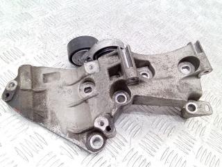 кронштейн генератора Renault Megane 3 поколение 2008, 1.6 л., бензин, МКПП, 8200669494