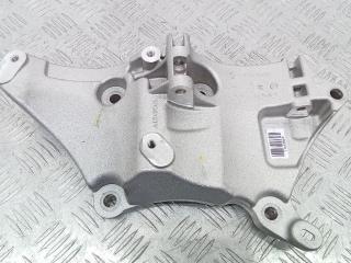 кронштейн генератора Renault Duster 2 поколение 2022, 2.0 л., бензин, МКПП, 117104555R