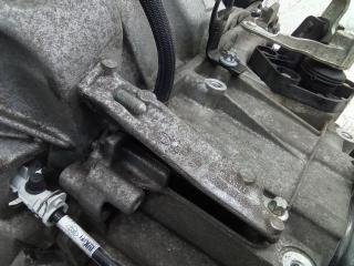 кронштейн КПП Renault Clio 3 поколение 2008, 1.6 л., бензин, МКПП, 8200284803