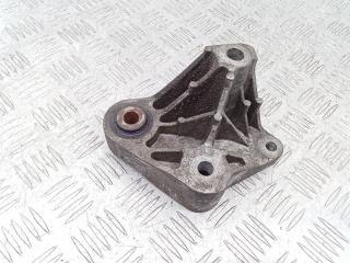 кронштейн КПП Mazda 3 2 поколение [рестайлинг] 2012, BFB439010