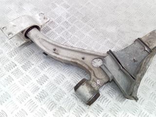 рычаг передний правый Mercedes-Benz A-Класс W176 2013, 2.0 л., бензин, АКПП