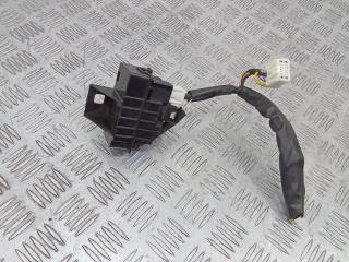 блок предохранителей Toyota Prius 2 поколение 2008