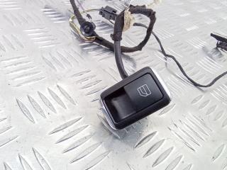 кнопка стеклоподъемника двери Mercedes-Benz A-Класс W176 2015, A2049058102