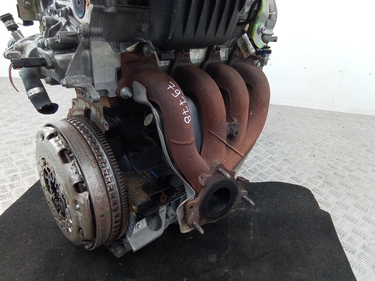 коллектор выпускной Renault Scenic 2 поколение 2005, 2.0 л., бензин, МКПП - фото №1