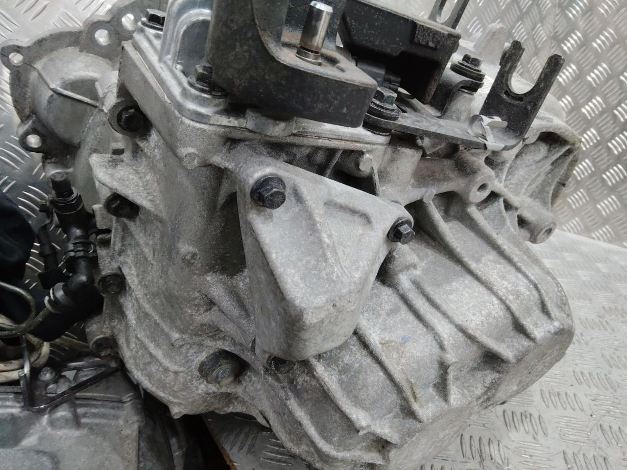 кронштейн КПП Volvo XC90 1 поколение 2005, 2.4 л., дизель, МКПП - фото №1