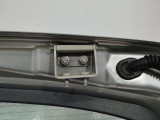 петля крышки багажника Nissan Qashqai 1 поколение 2007