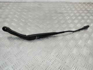 щеткодержатель (поводок стеклоочистителя, дворник) Nissan Qashqai 1 поколение 2007, 1.5 л., дизель, 80017587