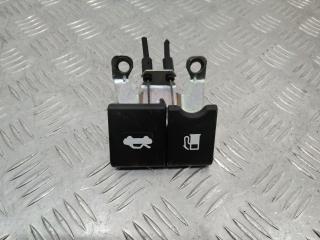 кнопка открытия лючка топливного бака Nissan Qashqai 1 поколение 2007, 1.5 л., дизель