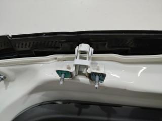 петля крышки багажника Mercedes-Benz A-Класс W176 2015
