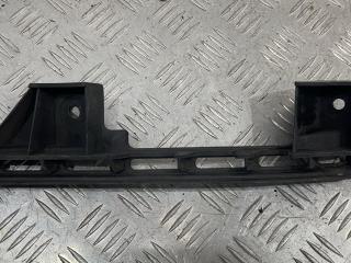 Крепление бампера переднего Volkswagen Touran 1 поколение [рестайлинг] (2006 - 2010), 1T0807890B
